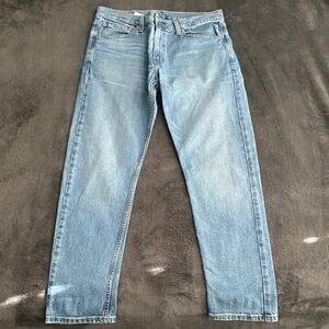 Signature by Levi Strauss Men's Light Blue Straight Jeans